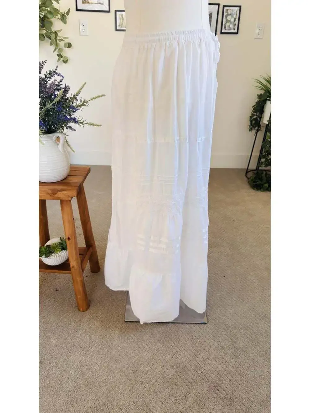 Ashley Taylor White Lace & Ribbon Tiered Maxi Skirt Size One Size